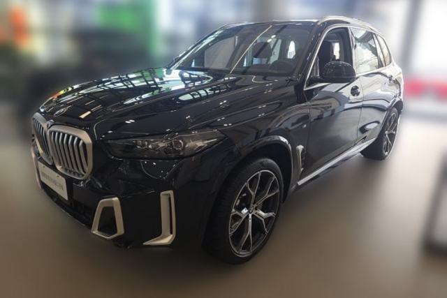 Used BMW X5 2023 xDrive 30Li Luxury M Sport Package
