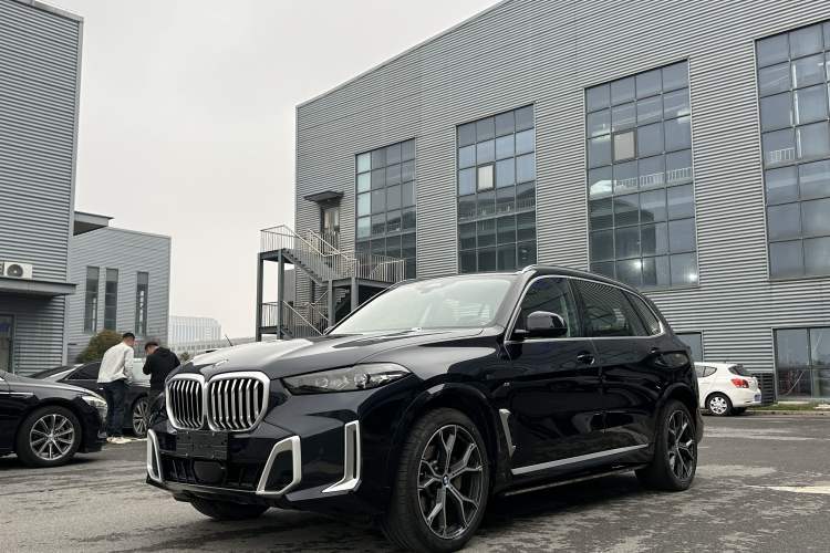 Used BMW X5 2023 xDrive 30Li Luxury M Sport Package Guazi used car, China used car export, Used car for sale, Used cars, Cheapest cars for sale