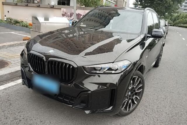 Used BMW X5 2023 xDrive 40Li M Sport Night Edition Package