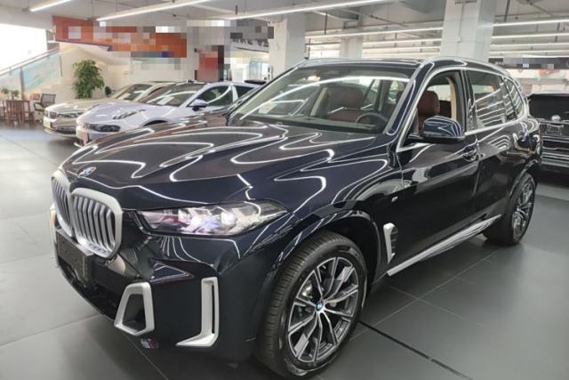 Used BMW X5 2023 xDrive 30Li M Sport Package