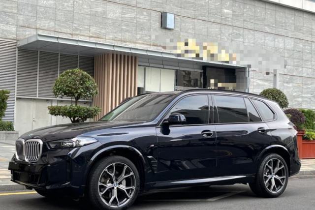 Used BMW X5 2023 xDrive 30Li Luxury M Sport Night Edition Package