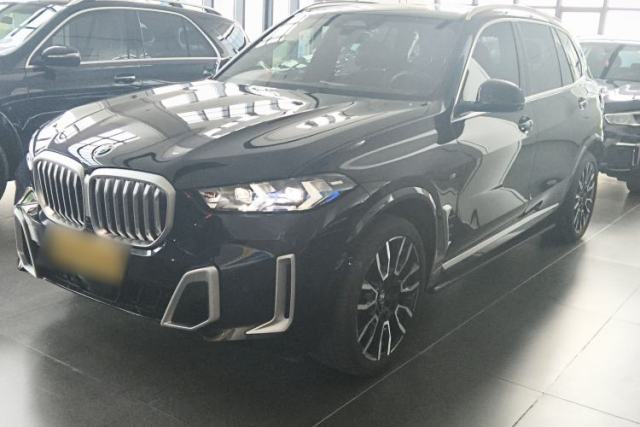 Used BMW X5 2023 xDrive 40Li M Sport Package