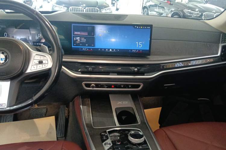 Used BMW X5 2023 xDrive 30Li Luxury M Sport Night Edition Package Audio And AC Panel