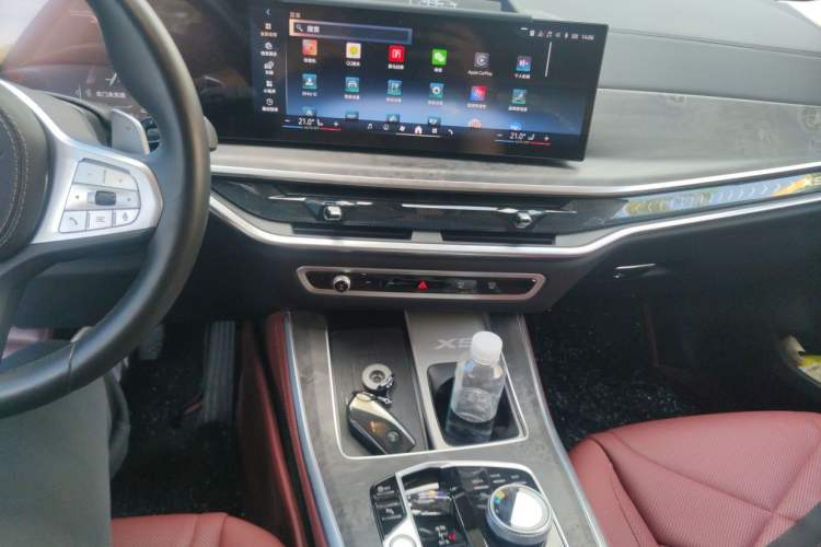Used BMW X5 2023 xDrive 30Li Luxury M Sport Night Edition Package Audio And AC Panel