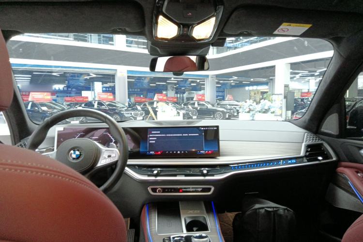 Used BMW X5 2023 xDrive 40Li M Sport Night Edition Package Center Console