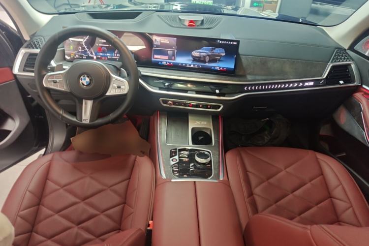 Used BMW X5 2023 xDrive 30Li Luxury M Sport Package Center Console