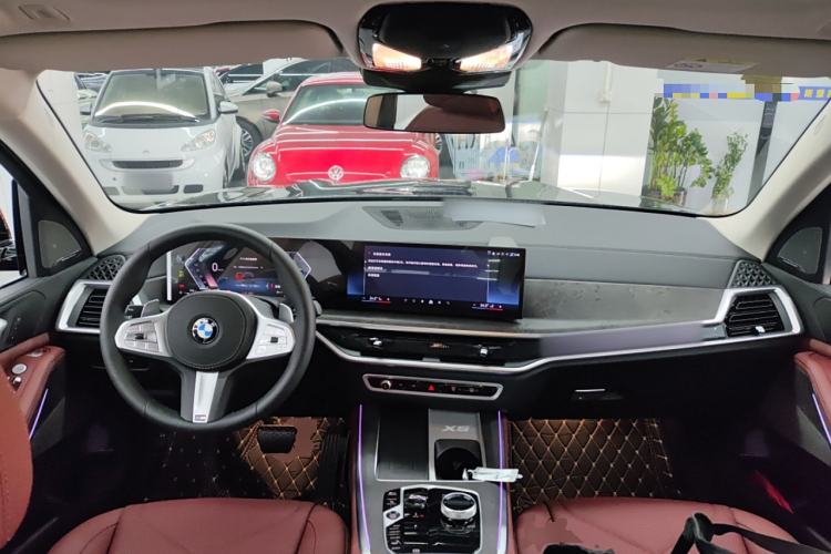Used BMW X5 2023 xDrive 30Li M Sport Package Center Console