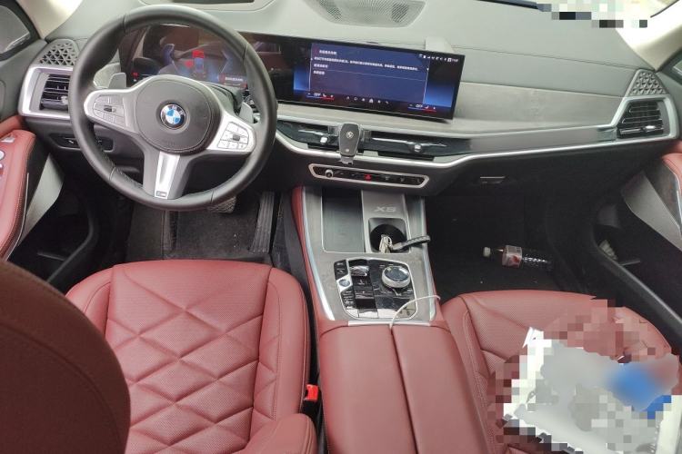 Used BMW X5 2023 xDrive 30Li Luxury M Sport Package Center Console