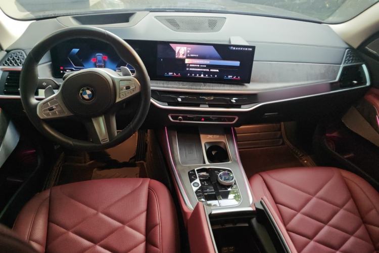 Used BMW X5 2023 xDrive 30Li Luxury M Sport Night Edition Package Center Console