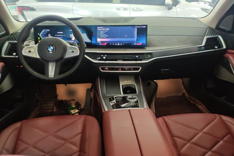 Used BMW X5 2023 xDrive 30Li Luxury M Sport Night Edition Package Center Console