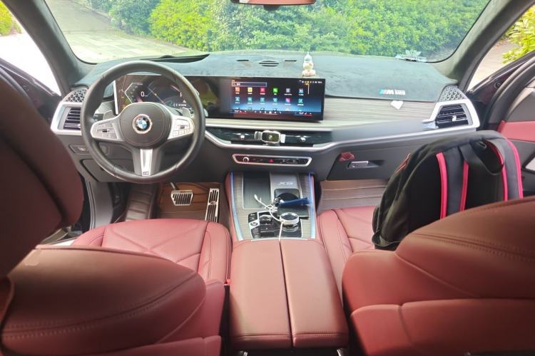 Used BMW X5 2023 xDrive 40Li M Sport Night Edition Package Center Console