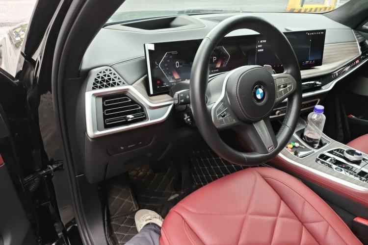 Used BMW X5 2023 xDrive 40Li M Sport Night Edition Package Center Console