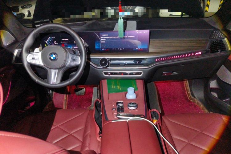 Used BMW X5 2023 xDrive 40Li M Sport Night Edition Package Center Console