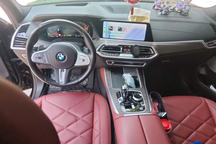 Used BMW X5 2023 xDrive 40Li Luxury Edition M Sport Night Vision Package Center Console