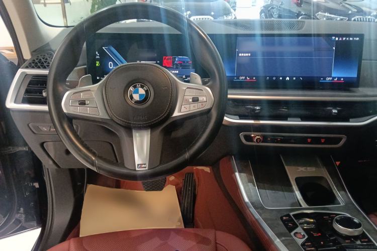 Used BMW X5 2023 xDrive 30Li M Sport Package Center Console