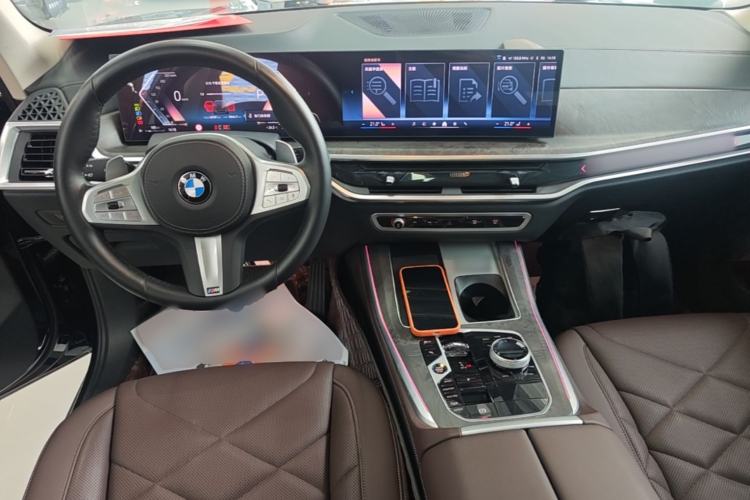 Used BMW X5 2023 xDrive 30Li M Sport Package Center Console