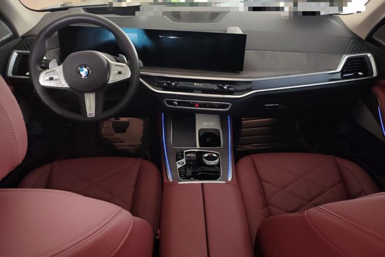 Used BMW X5 2023 xDrive 30Li Luxury M Sport Package Center Console