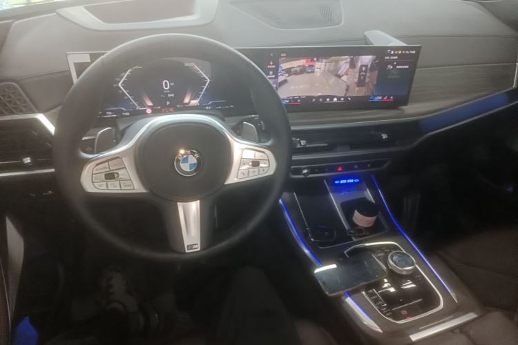 Used BMW X5 2023 xDrive 40Li M Sport Night Edition Package Center Console