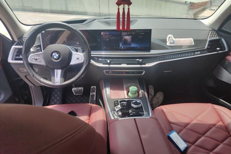 Used BMW X5 2023 xDrive 30Li Luxury M Sport Package Center Console