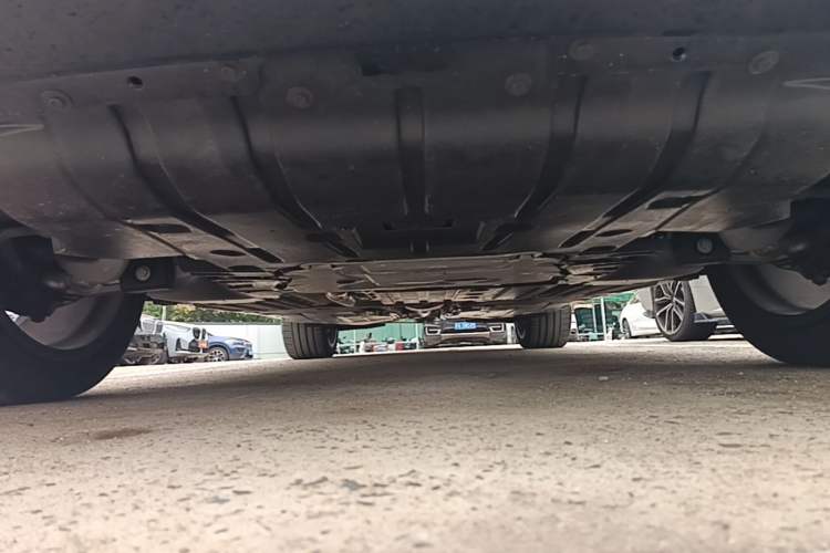 Used BMW X5 2023 xDrive 30Li Luxury M Sport Package Chassis Front