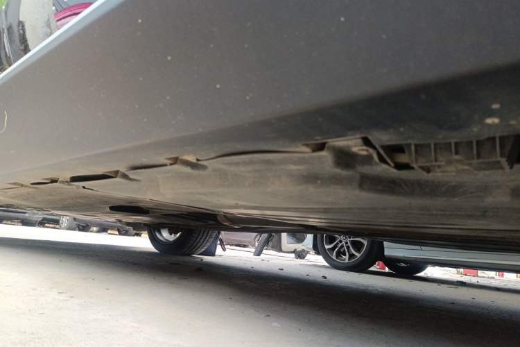 Used BMW X5 2023 xDrive 30Li Luxury M Sport Package Chassis Front Left
