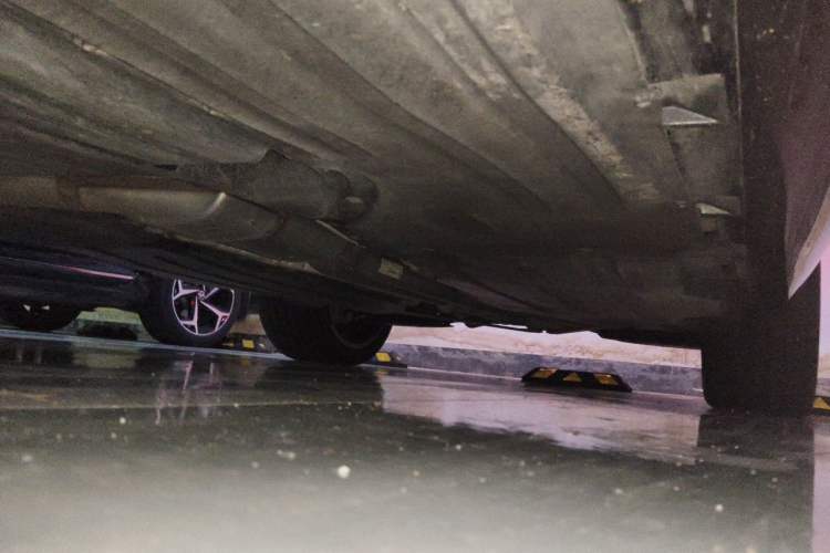 Used BMW X5 2023 xDrive 40Li M Sport Package Chassis Front Left