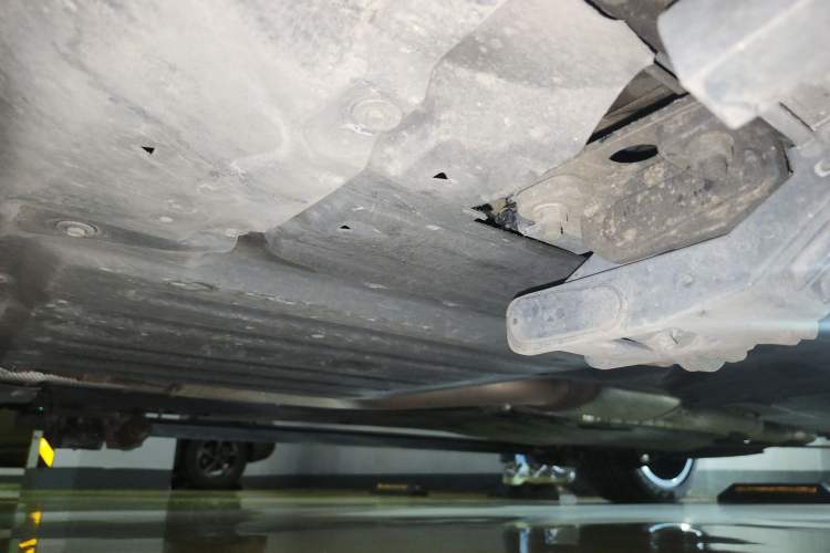Used BMW X5 2023 xDrive 30Li Luxury M Sport Night Edition Package Chassis Front Left