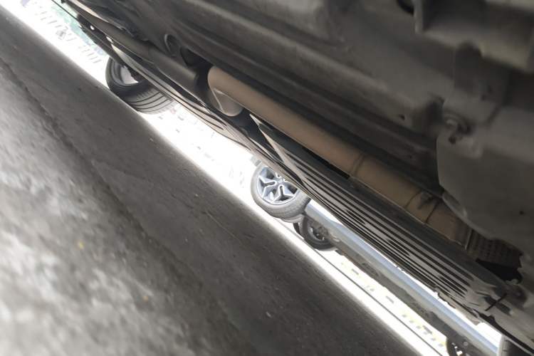 Used BMW X5 2023 xDrive 30Li Luxury M Sport Package Chassis Front Right