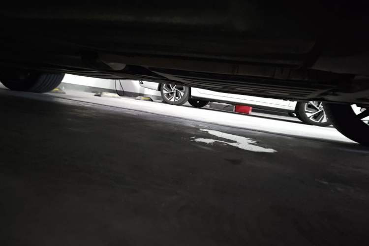 Used BMW X5 2023 xDrive 30Li Luxury M Sport Package Chassis Front Right