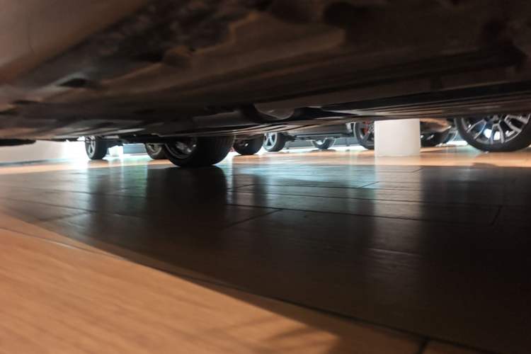 Used BMW X5 2023 xDrive 30Li Luxury M Sport Package Chassis Front Right
