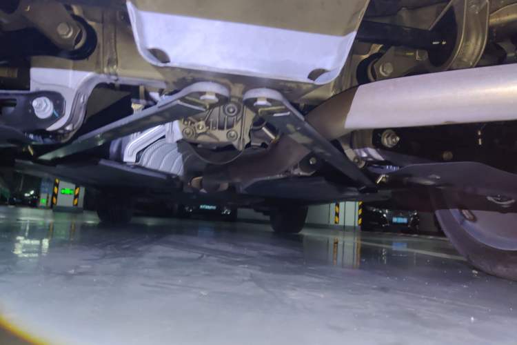 Used BMW X5 2023 xDrive 30Li Luxury M Sport Night Edition Package Chassis Rear