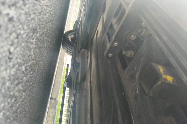 Used BMW X5 2023 xDrive 30Li Luxury M Sport Package Chassis Rear Left