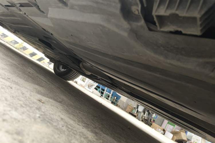 Used BMW X5 2023 xDrive 30Li Luxury M Sport Package Chassis Rear Left