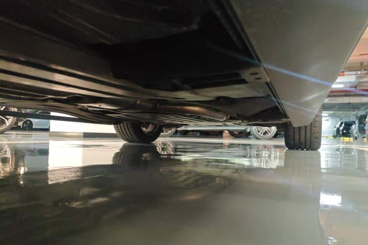 Used BMW X5 2023 xDrive 40Li Luxury Edition M Sport Night Vision Package Chassis Rear Right