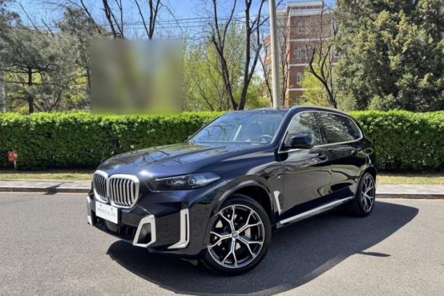 Used BMW X5 2023 xDrive 30Li Luxury M Sport Package