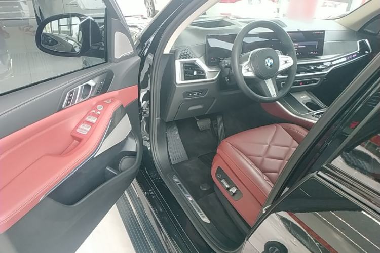Used BMW X5 2023 xDrive 30Li Luxury M Sport Night Edition Package Driver Seat
