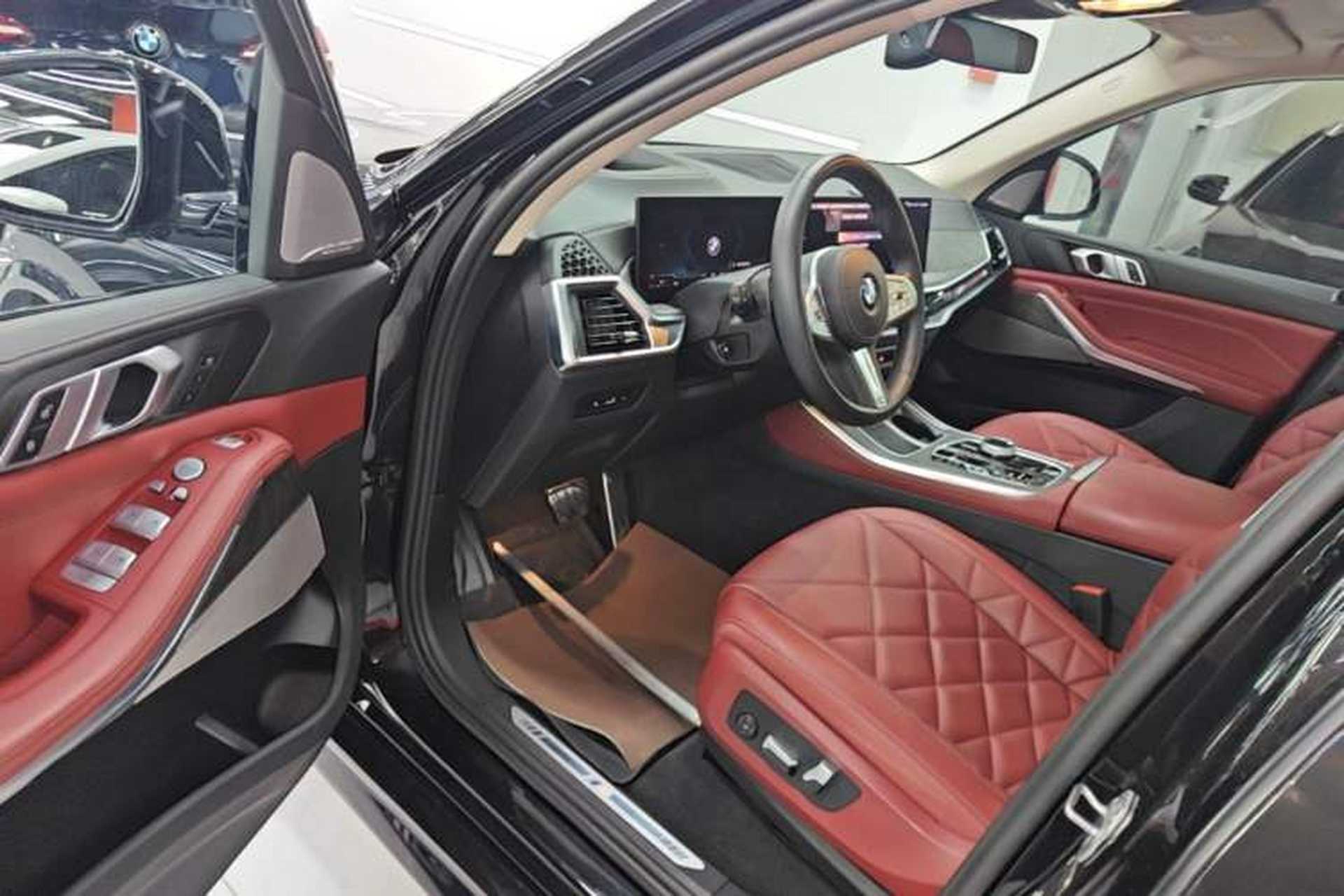 Used BMW X5 2023 xDrive 30Li Luxury M Sport Night Edition Package Driver Seat