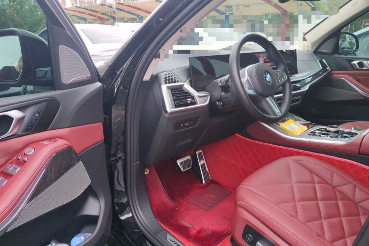 Used BMW X5 2023 xDrive 30Li Luxury M Sport Night Edition Package Driver Seat