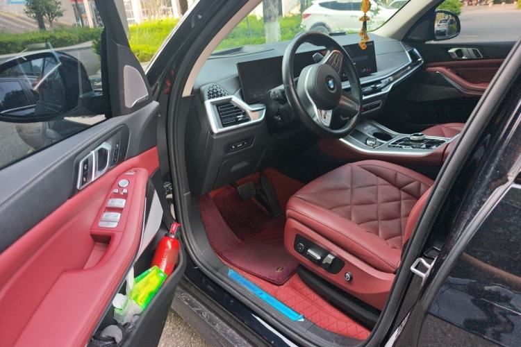Used BMW X5 2023 xDrive 30Li Luxury M Sport Night Edition Package Driver Seat