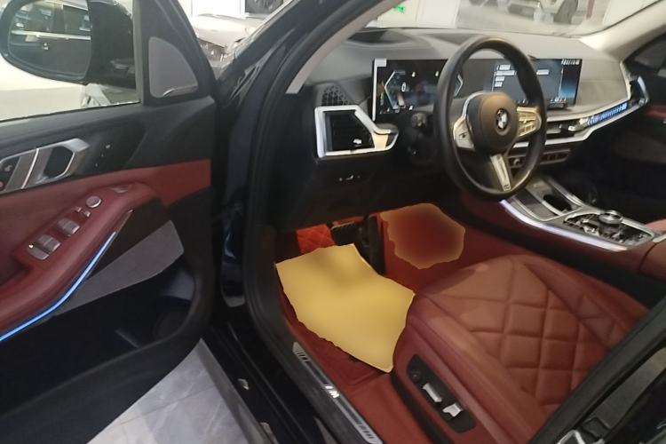 Used BMW X5 2023 xDrive 30Li Luxury M Sport Night Edition Package Driver Seat