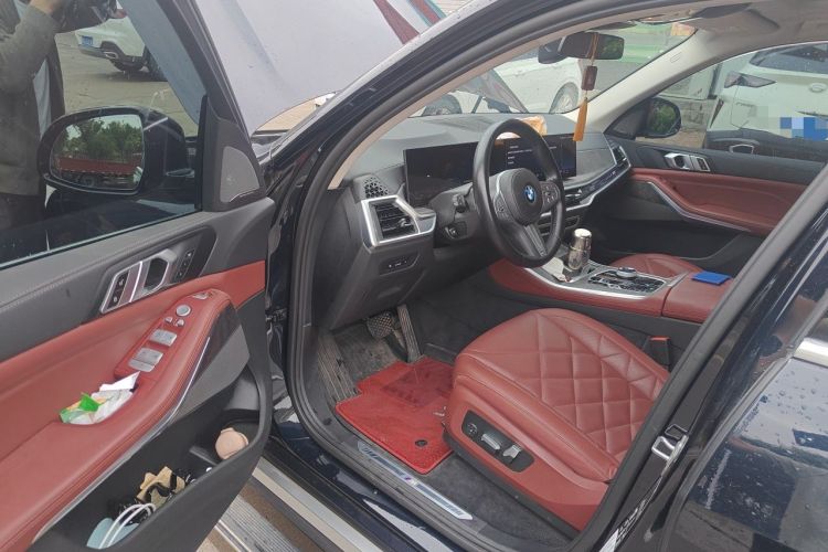 Used BMW X5 2023 xDrive 30Li M Sport Package Driver Seat