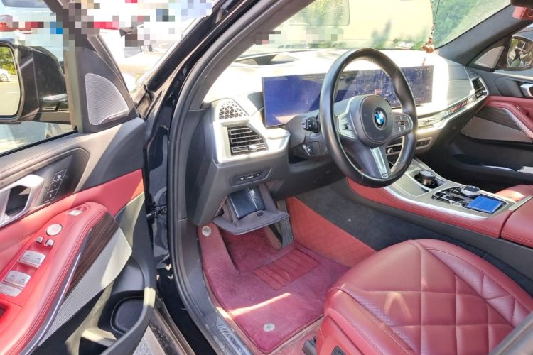 Used BMW X5 2023 xDrive 40Li M Sport Night Edition Package Driver Seat