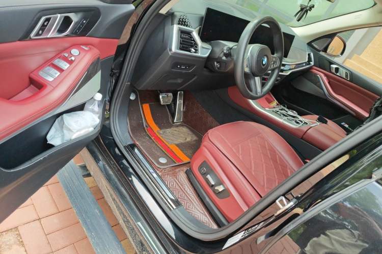 Used BMW X5 2023 xDrive 30Li Luxury M Sport Night Edition Package Driver Seat