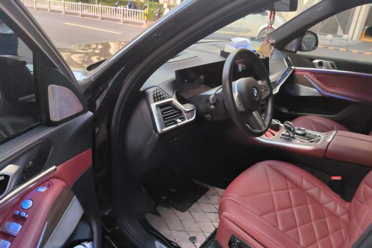 Used BMW X5 2023 xDrive 40Li Luxury Edition M Sport Night Vision Package Driver Seat