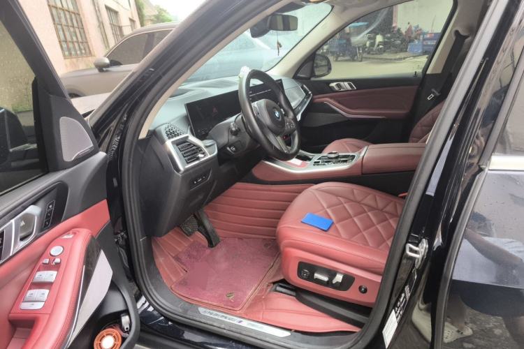 Used BMW X5 2023 xDrive 30Li M Sport Package Driver Seat