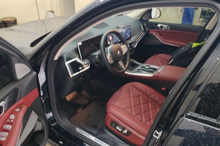 Used BMW X5 2023 xDrive 30Li Luxury M Sport Night Edition Package Driver Seat