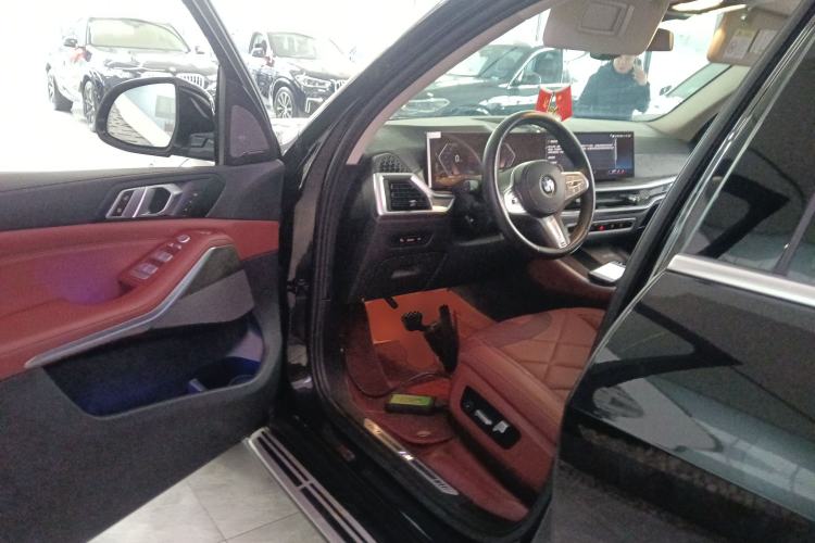 Used BMW X5 2023 xDrive 30Li M Sport Package Driver Seat