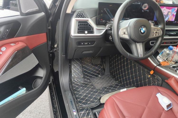 Used BMW X5 2023 xDrive 30Li Luxury M Sport Night Edition Package Driver Seat