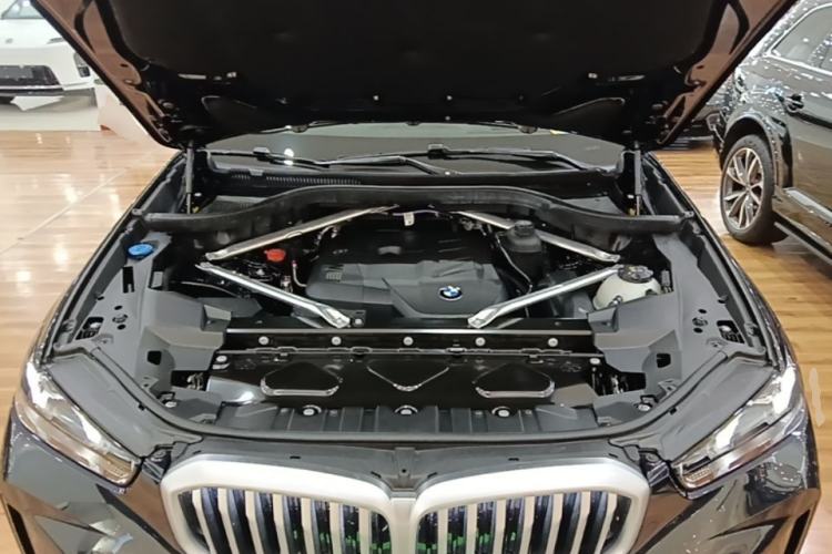 Used BMW X5 2023 xDrive 30Li Luxury M Sport Night Edition Package Engine Bay