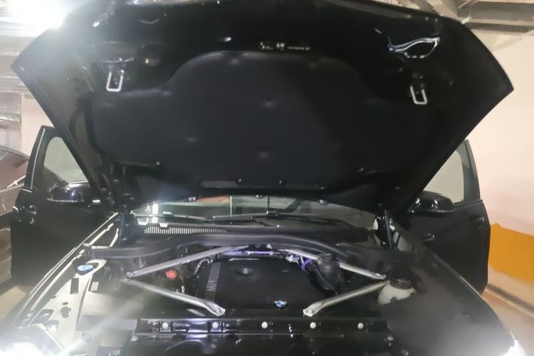 Used BMW X5 2023 xDrive 40Li M Sport Night Edition Package Engine Bay